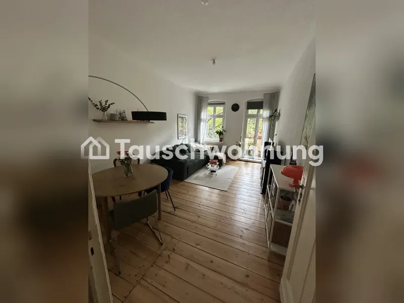 Tauschwohnung: 2 Zimmer Altbau in Friedrichshain, mit Balkon — photo 1